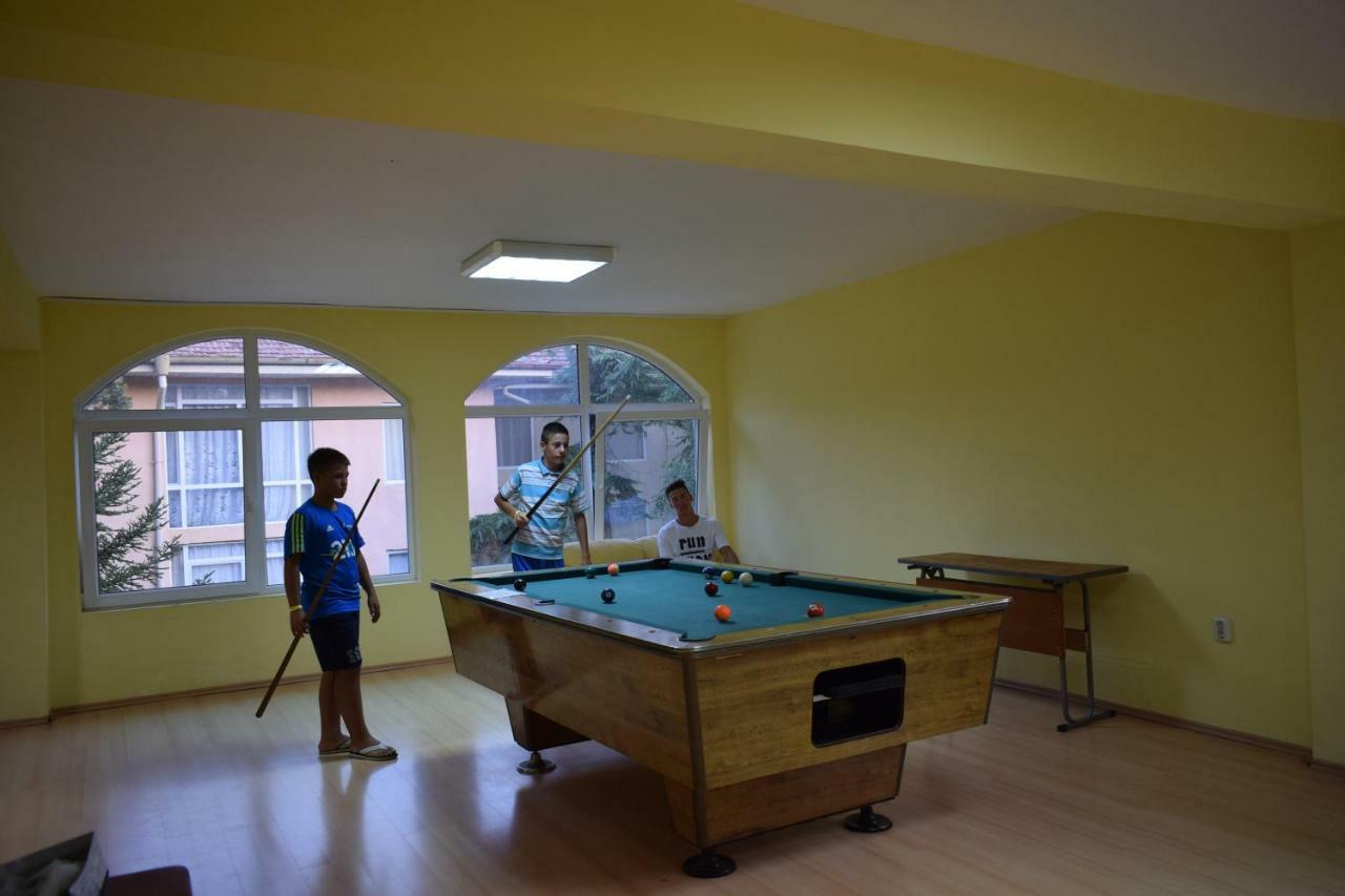 Ahilea Hotel - Free Pool Access バルチク エクステリア 写真